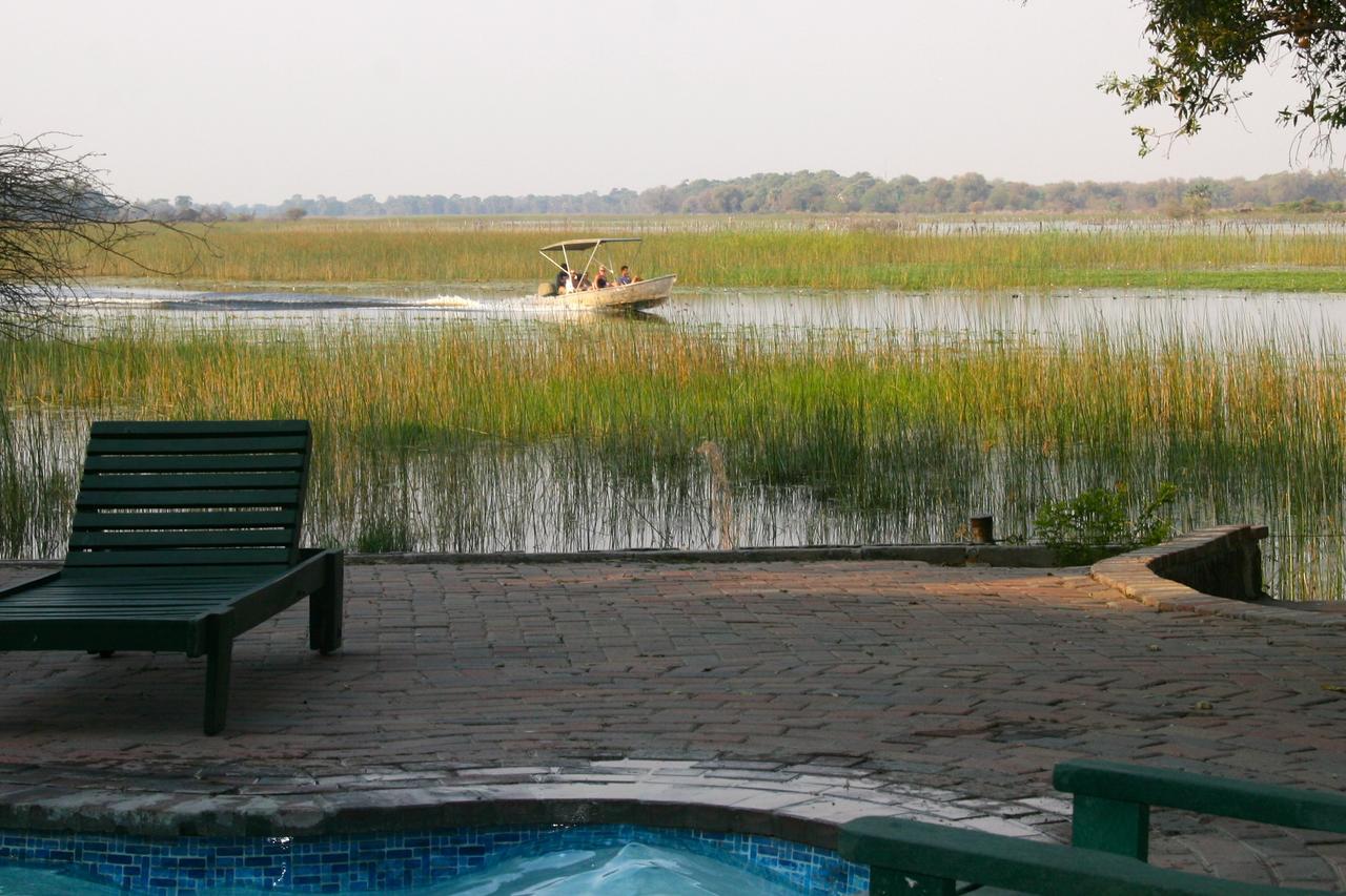 Island Safari Lodge Maun Exterior photo